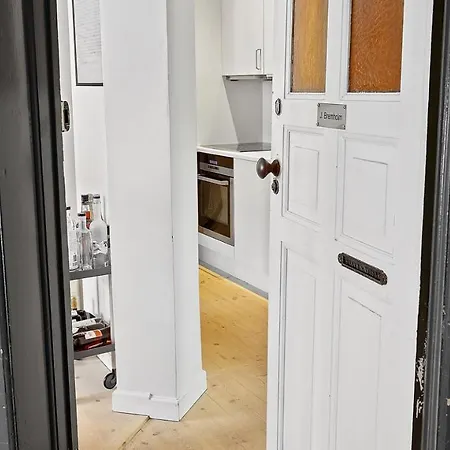 Cozy One-bedroom In Osterbro Apartment Copenhagen